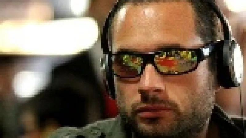 Valvegas analyse vos mains de poker sur le forum