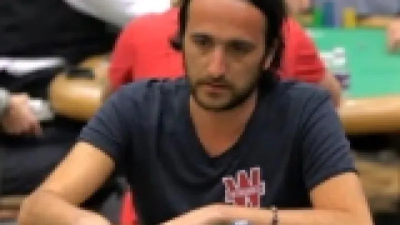 Dans la tête d'un pro : Davidi Kitai aux WSOP ep3 - Les heros fold