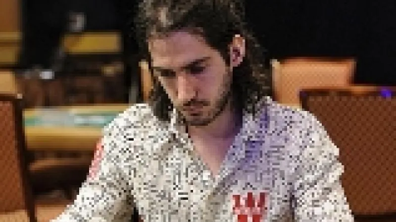 Alexandre Luneau dans le dernier carré du 10.000$ Head's up Championship !