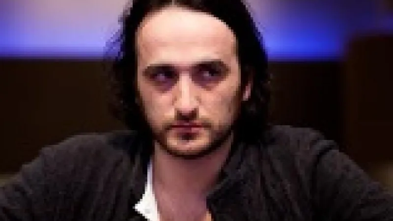 Dans la tête d'un pro : Davidi Kitai aux WSOP 2016 Ep9 - Plus que 18 joueurs...