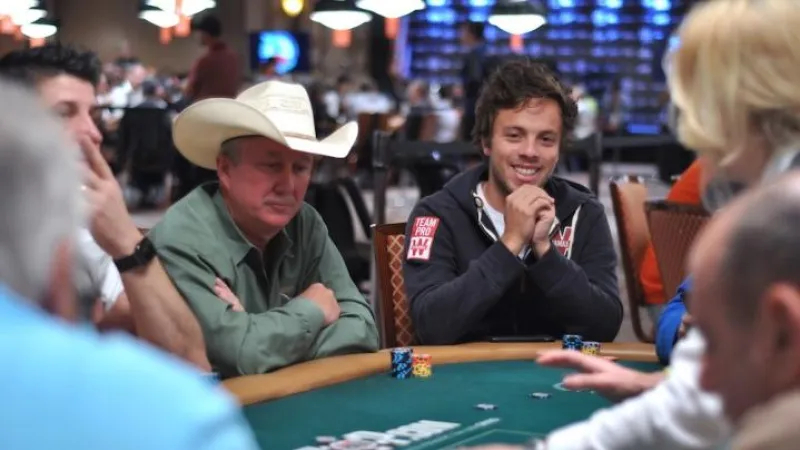 Dans la tête d'un pro : La première de Romain Lewis aux WSOP 
