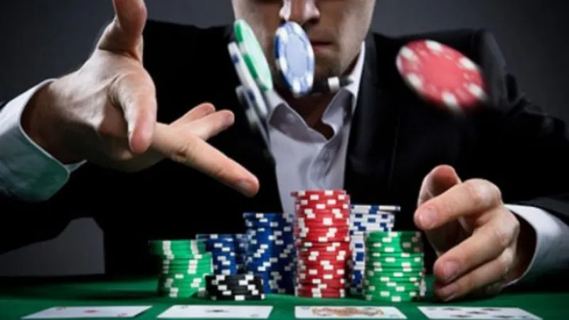 L'importance de miser au poker