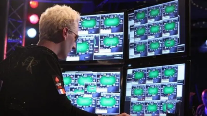 Tout ce que vous devriez savoir sur les joueurs de poker en ligne, durant et hors confinement. 